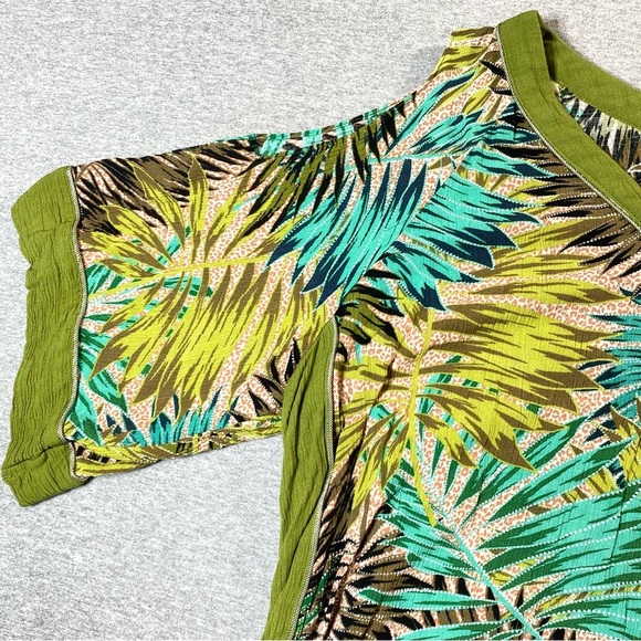 Democracy Women L Boho Top Green Tropical Cold Shoulder Tassel Hem V-Neck Blouse - Picture 9 of 16